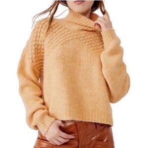 Free People NWT S Bradley Pullover Sweater Camel Heather Chunky Knit Turtleneck